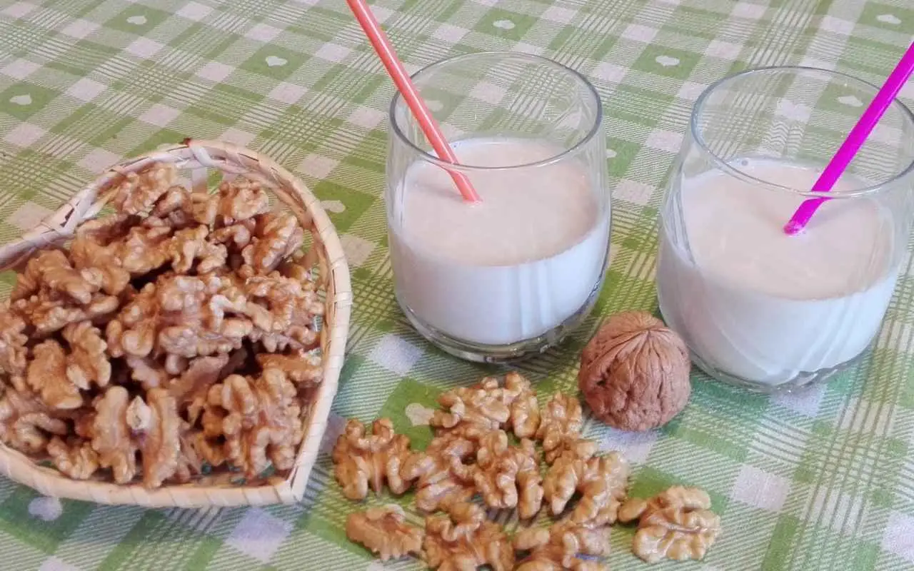 Come fare una salsa di noci cremosa e gustosa