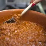 5 passaggi fondamentali per un ragù saporito: il quarto è il segreto della nonna